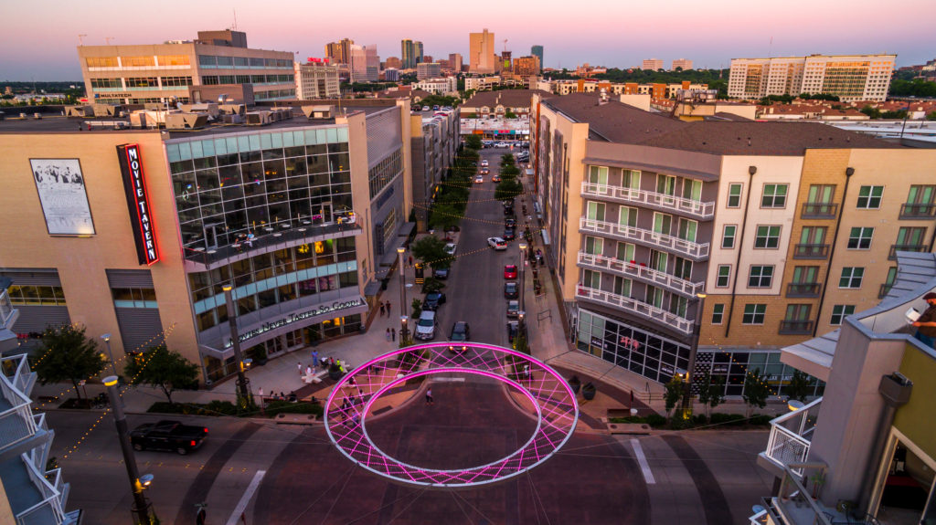 Crockett Row at West 7th - Vestar - A Shopping Center Company
